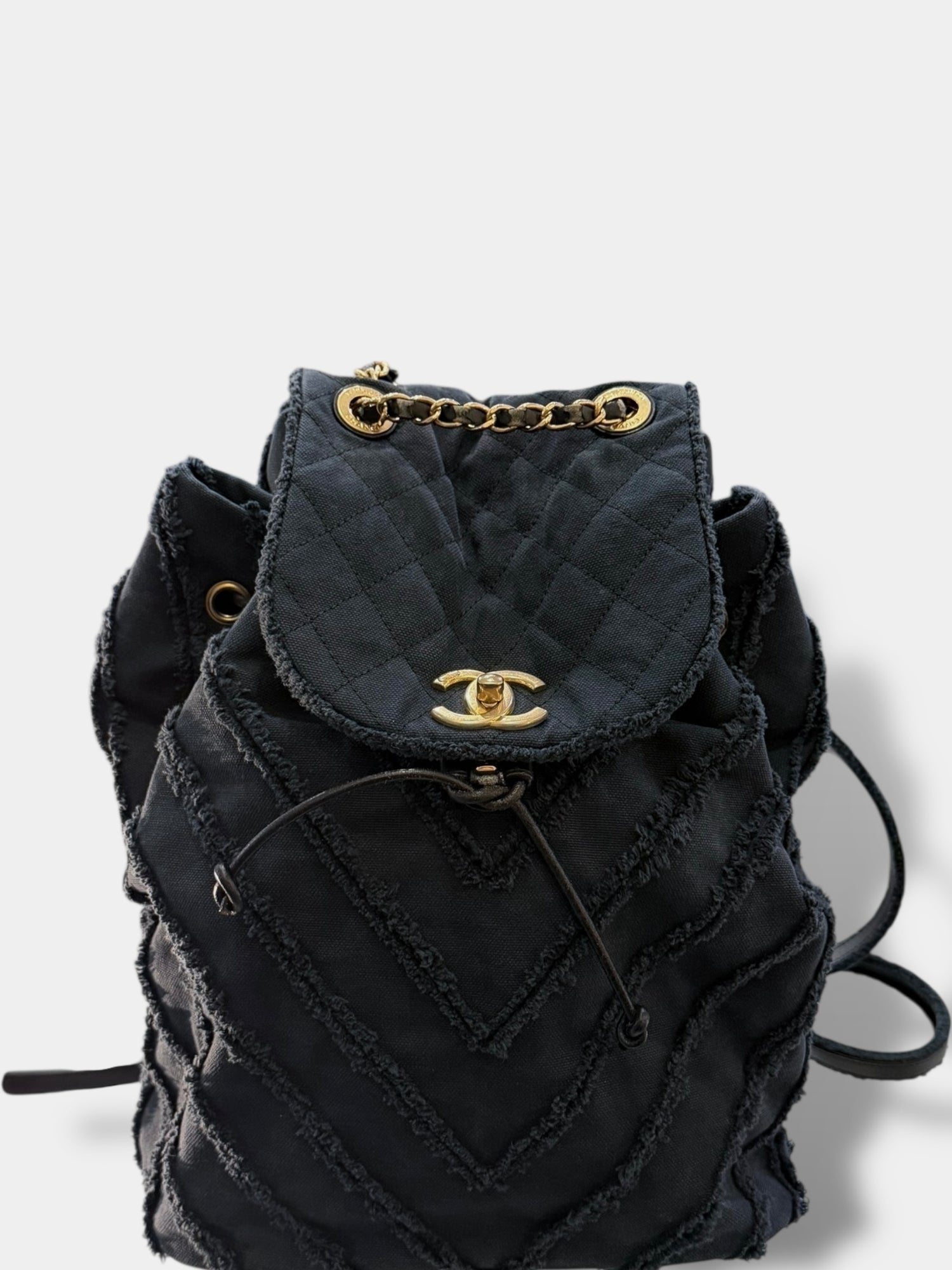 Chanel - Sac à dos moyen modèle en tissus effrangé