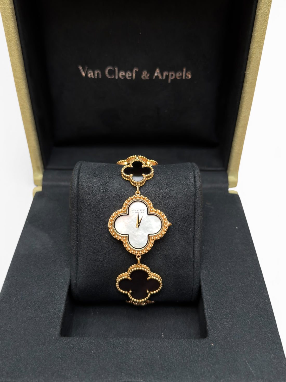 Van Cleef & Arpels - Montre Magic Alhambra petit modèle