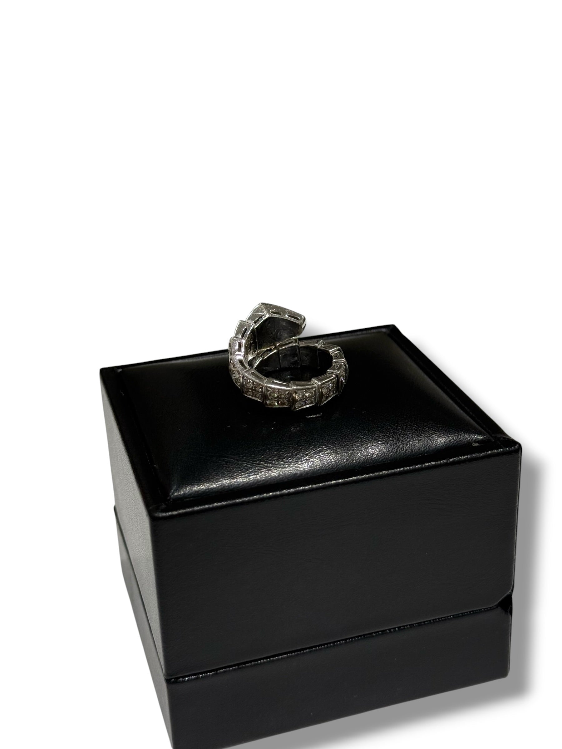 Bvlgari – Serpenti-Ring aus Weißgold mit Diamantbesatz, Einheitsgröße