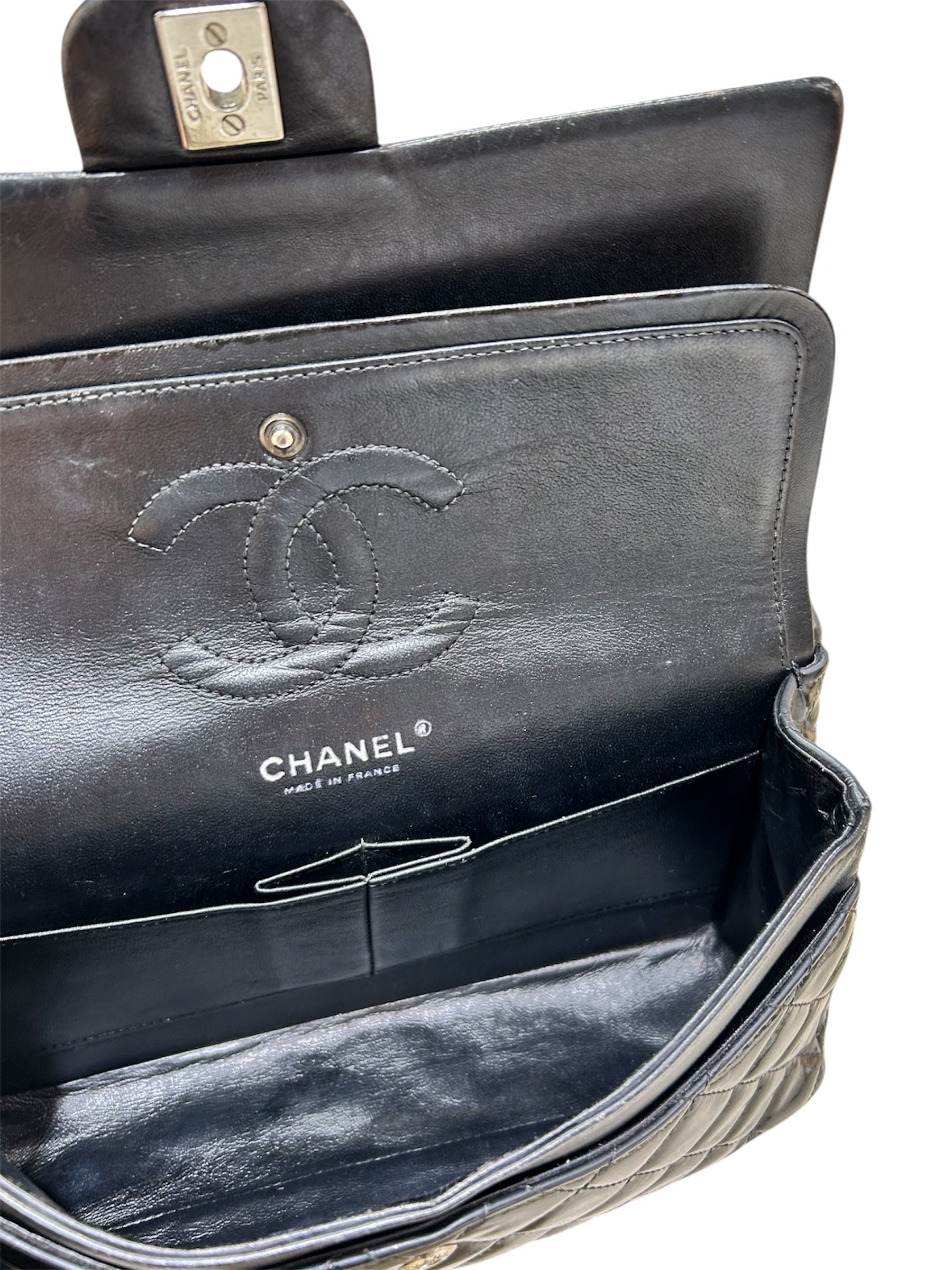 Chanel - Timeless classique noir vernis