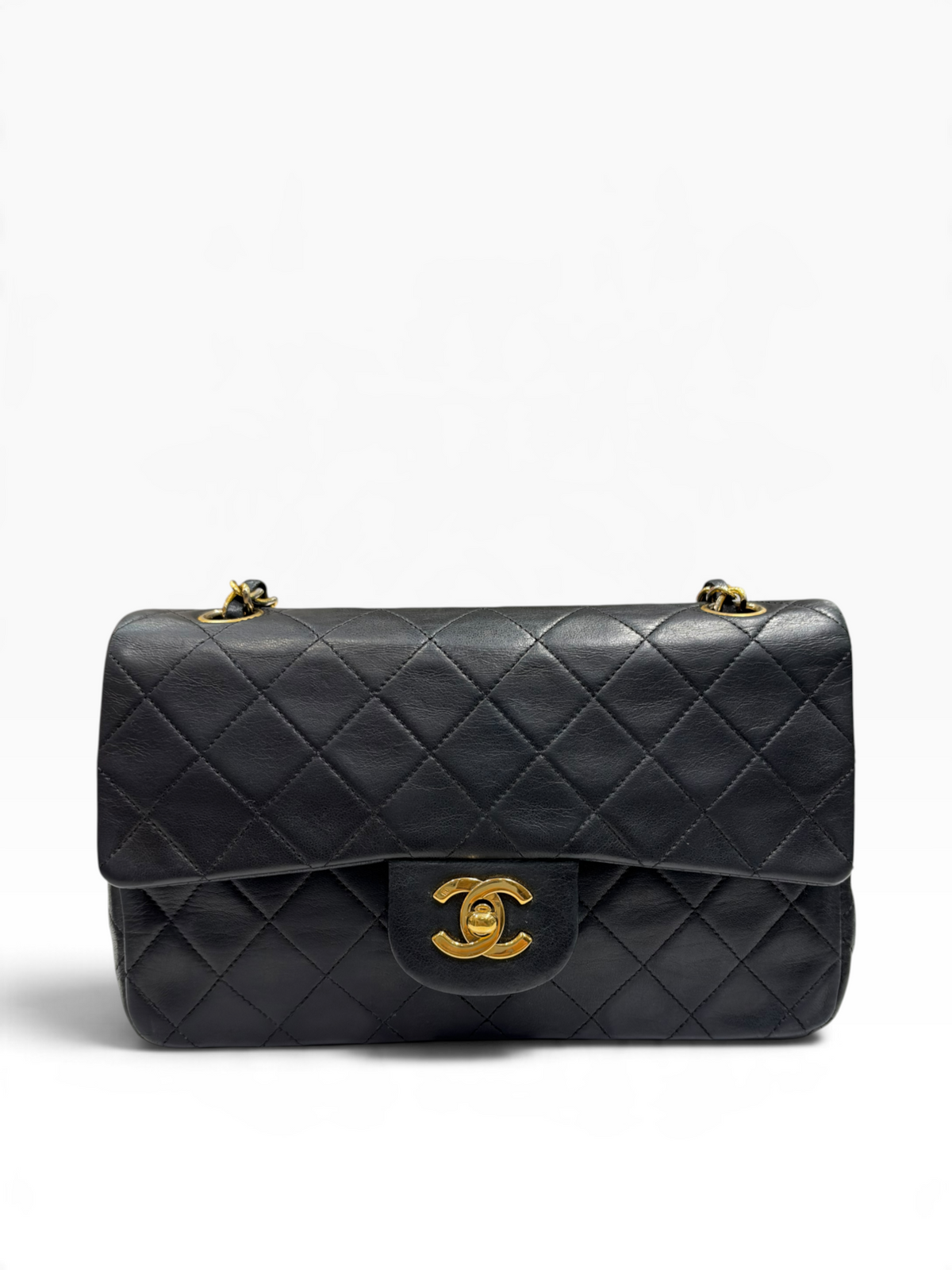 Chanel - Timeless 23 en cuir d’agneau noir