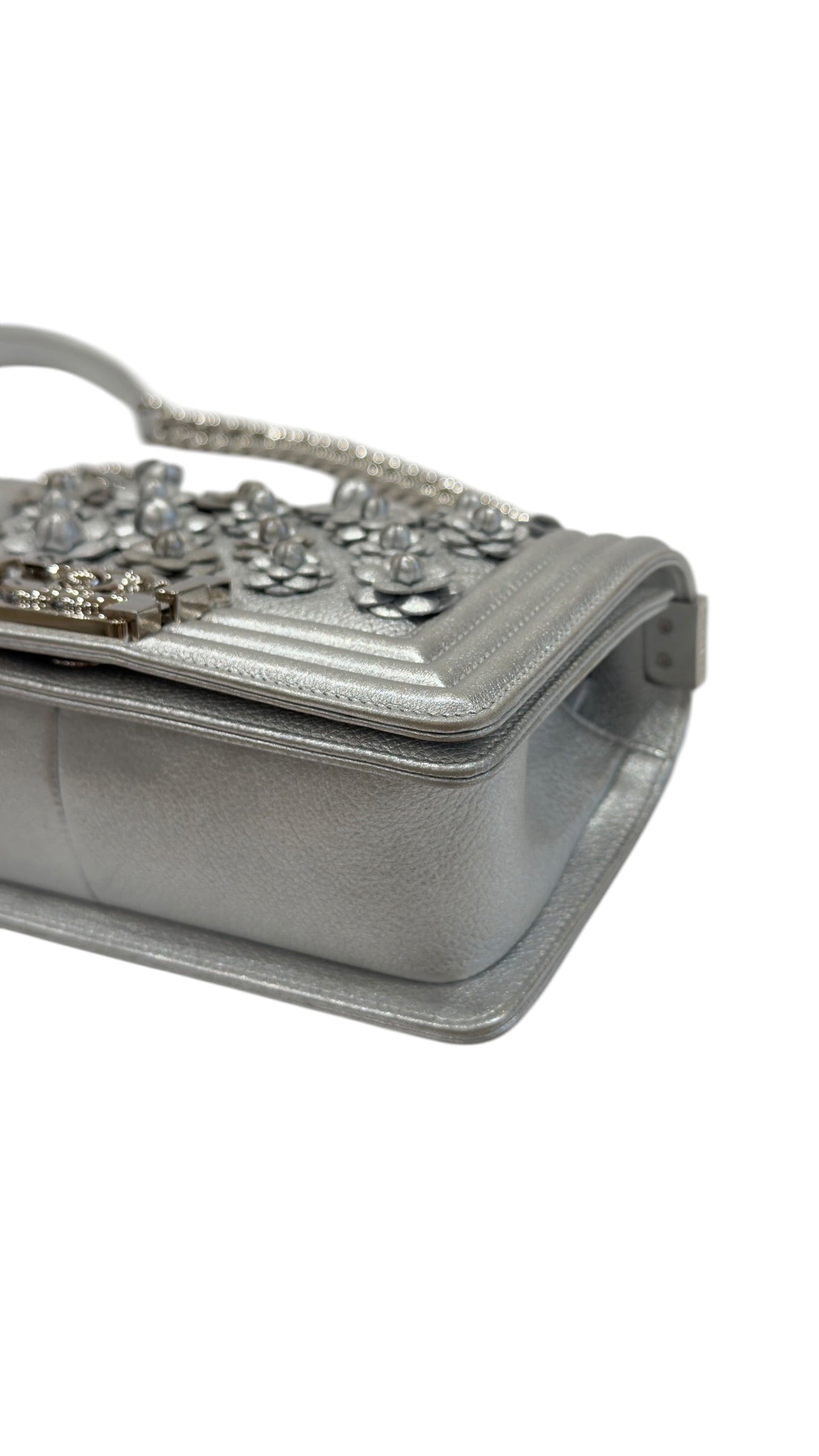 Chanel – Boy Mini Tasche, limitierte Edition, silberfarben