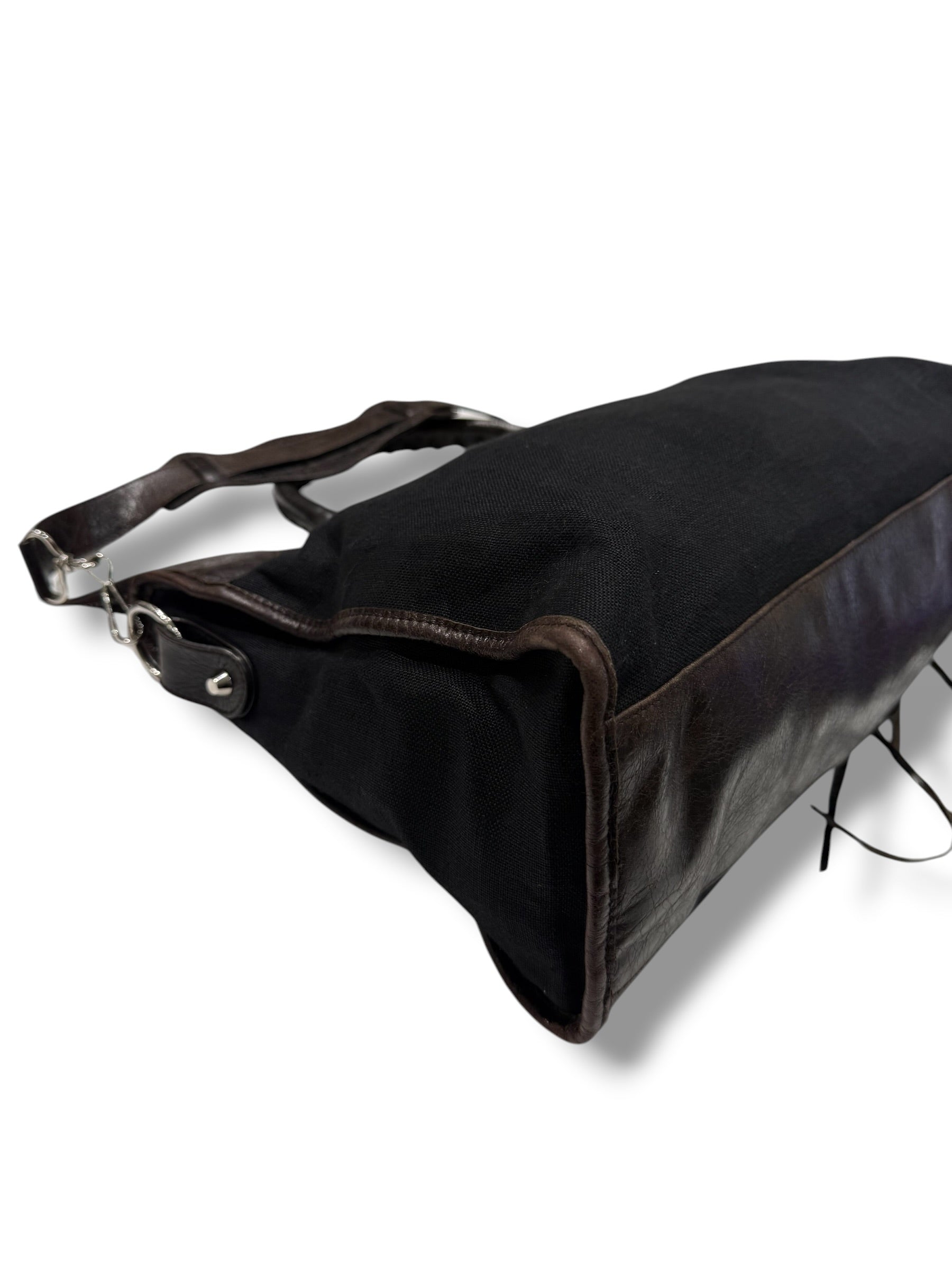 Balenciaga - Sac city avec bandoulière en cuir et toile