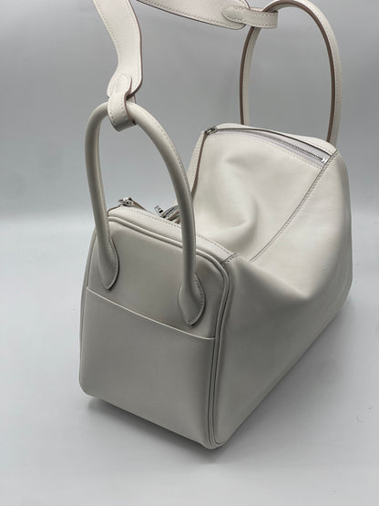 Hermès - Sac Lindy 26 Swift gris pale