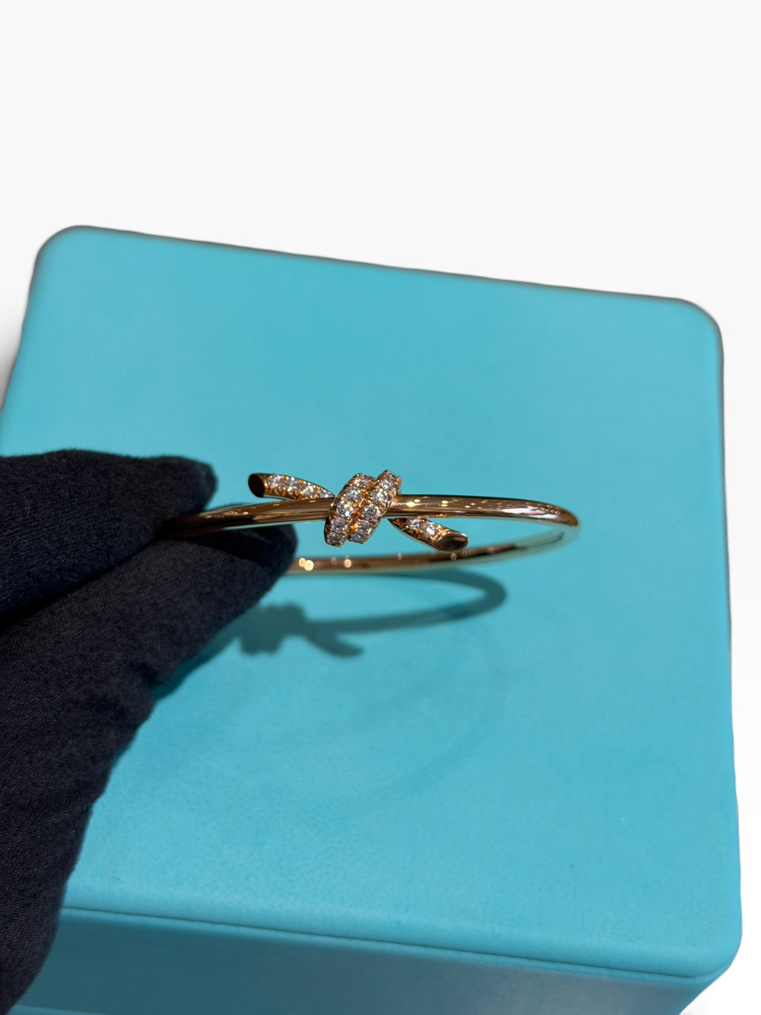 Tiffany & Co - Bracelet Knot or rose et diamants