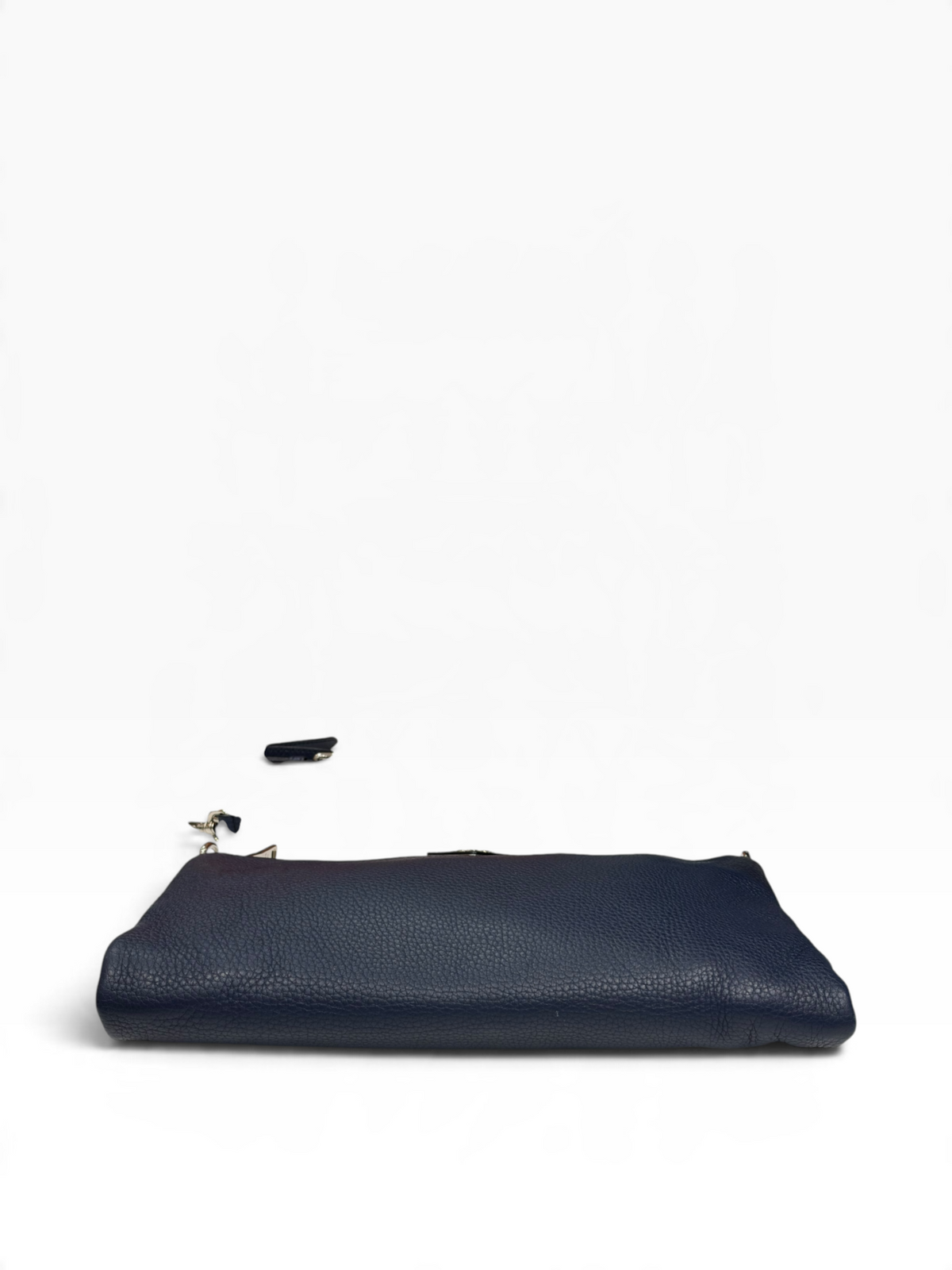 Prada - sac pochette cuir grainé marine