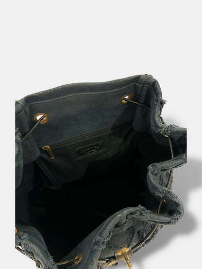 Chanel - Sac à dos moyen modèle en tissus effrangé