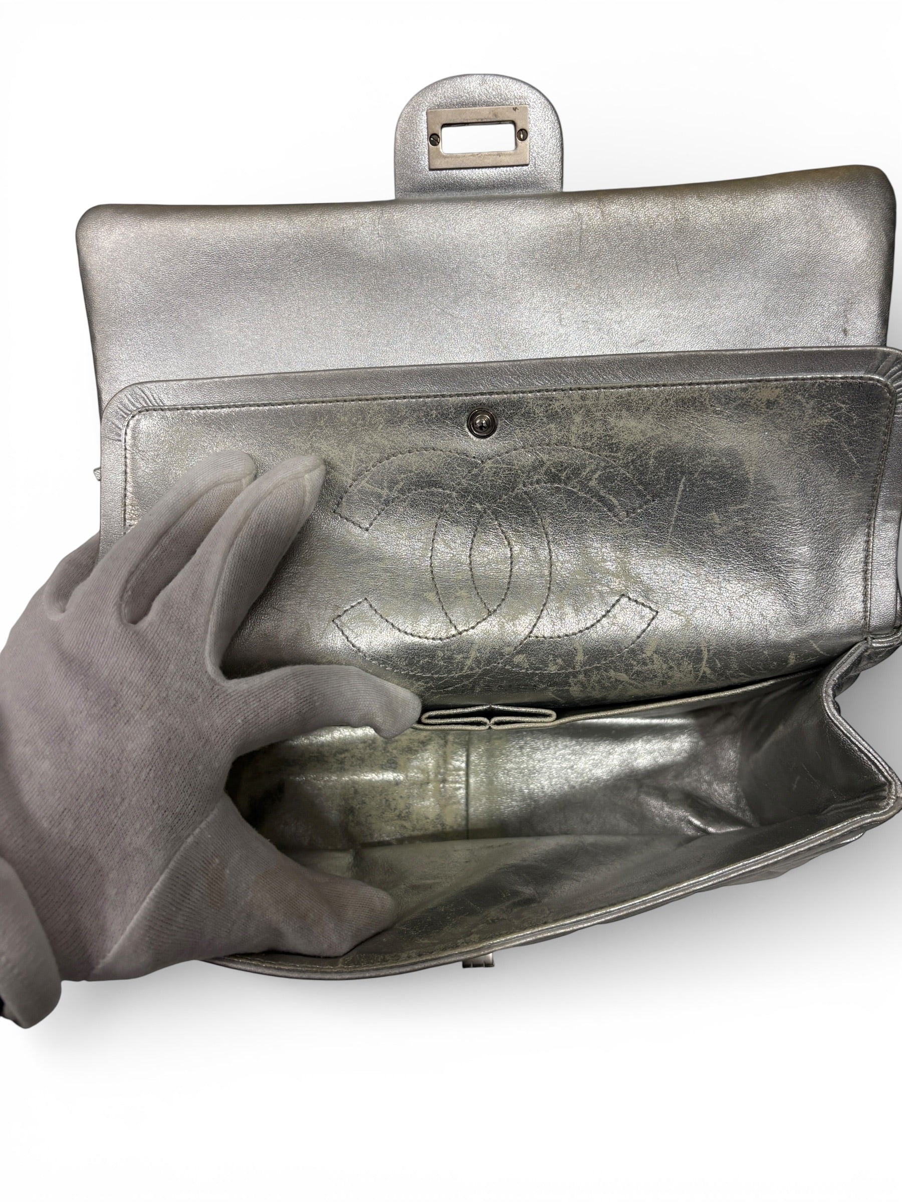 Chanel - Sac 2.55 Argenté | Les Folies d’Eugénie