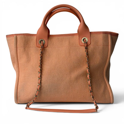 Chanel - Sac cabas Deauville saumon