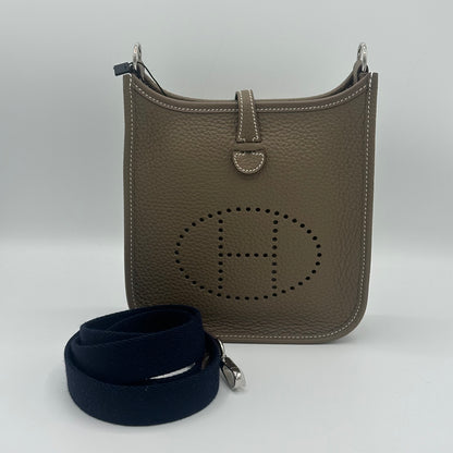 Hermès - Sac Evelyne 16