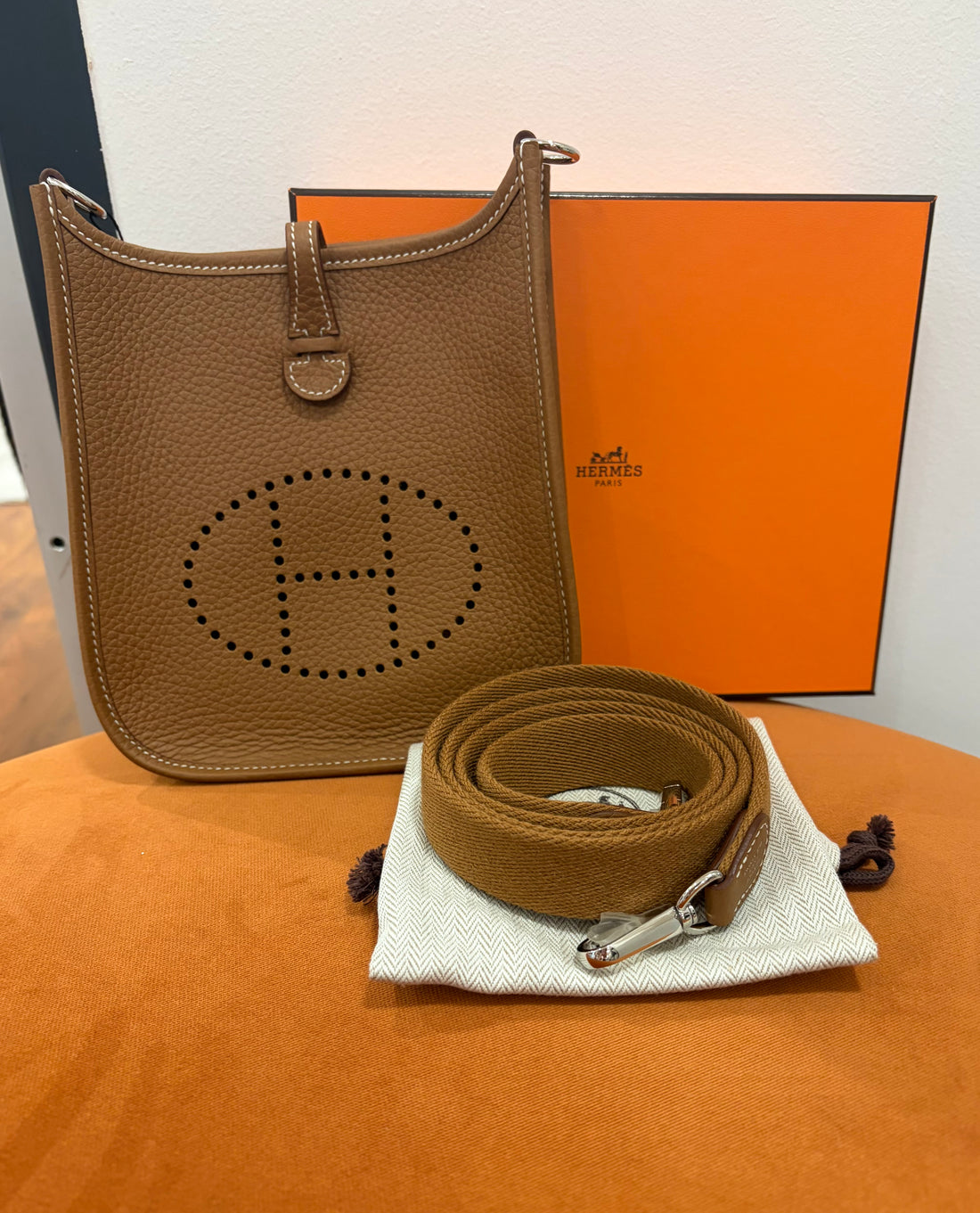 Hermès : Sac Evelyne 16 gold