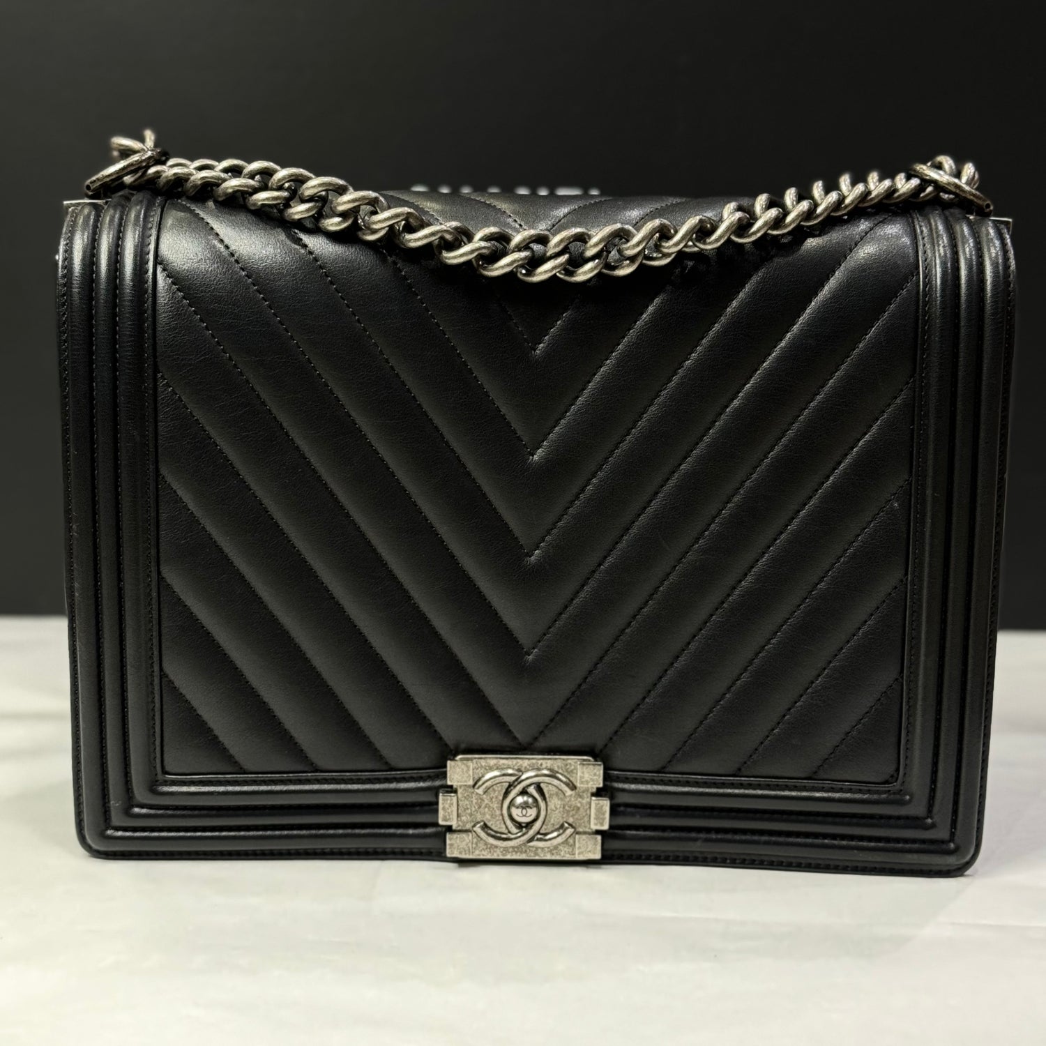 Chanel - Black chevron Maxi Boy bag
