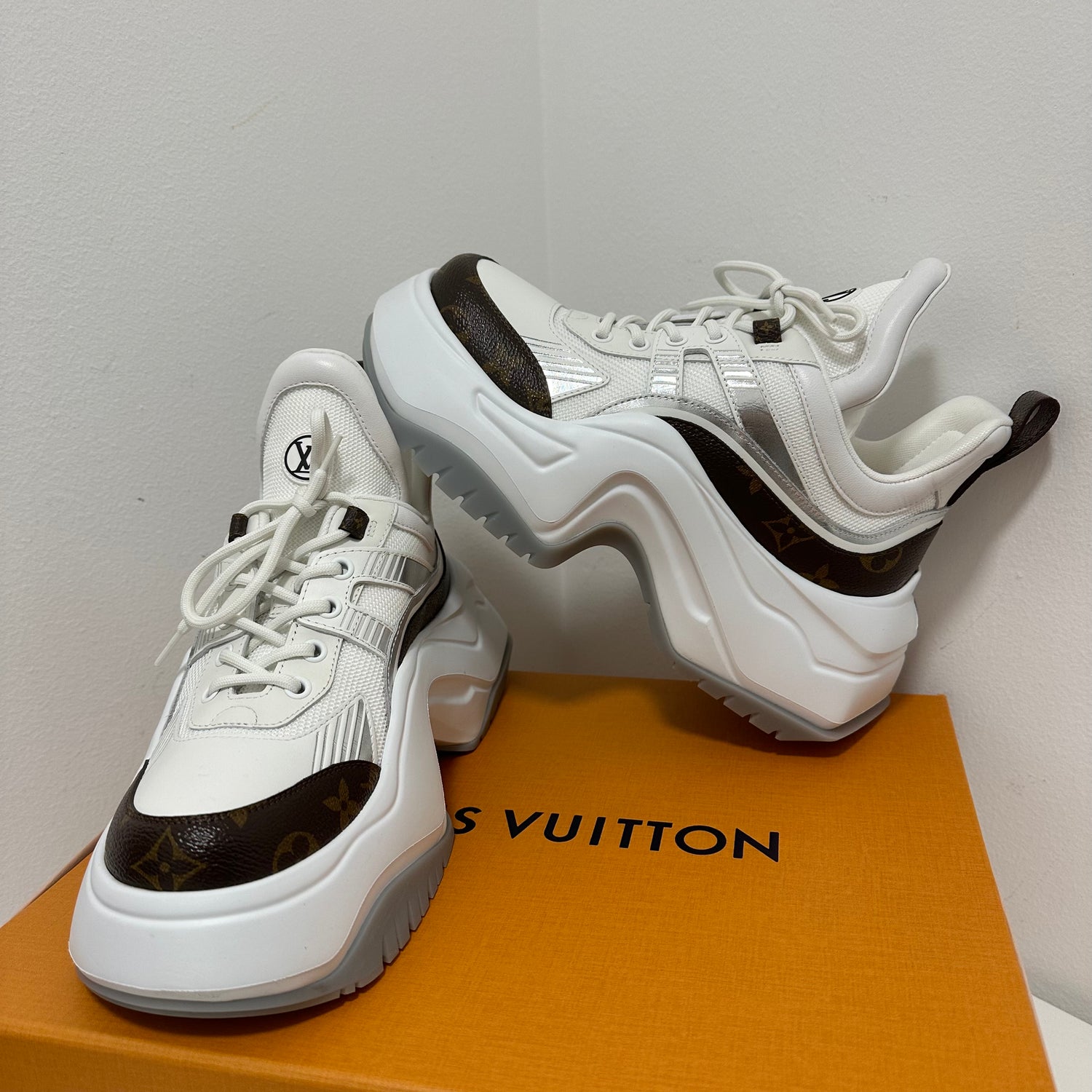 Louis Vuitton Baskets Archlight 2.0