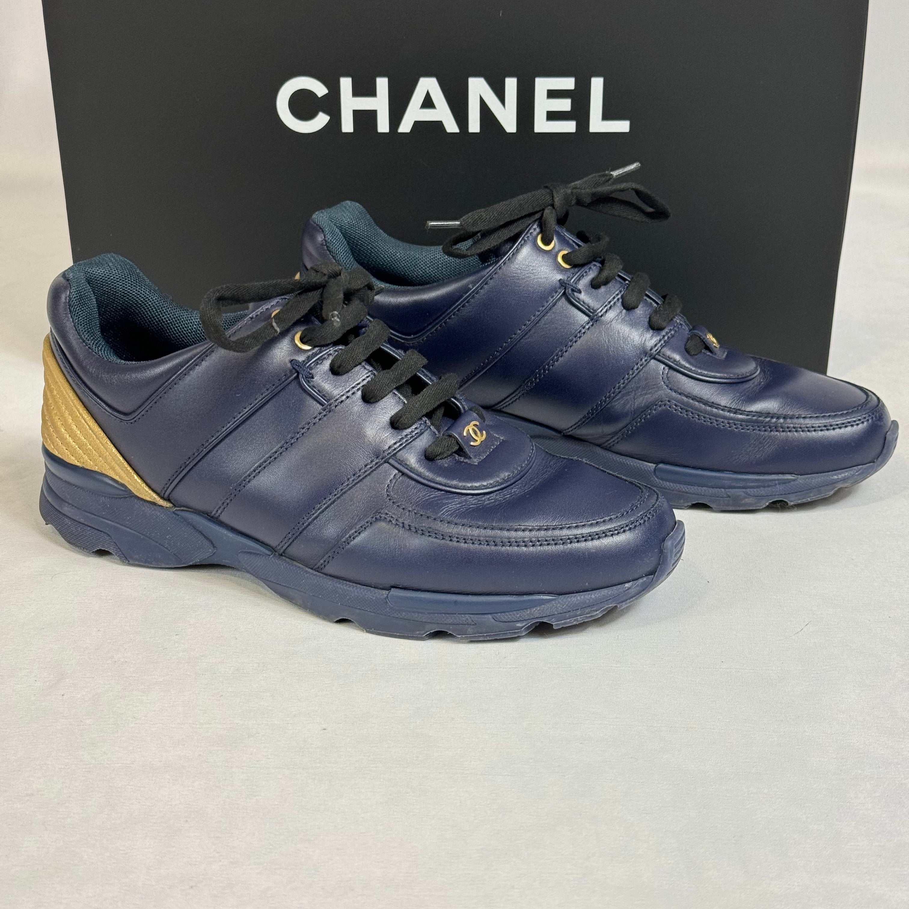Chanel - Baskets T.38