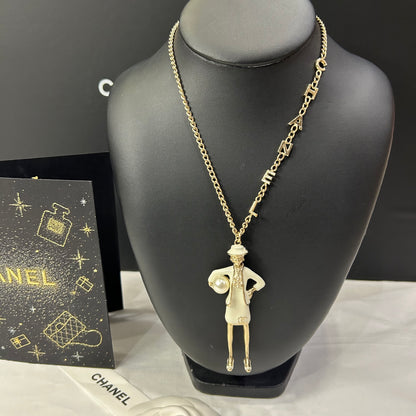 Chanel - Coco Chanel long necklace
