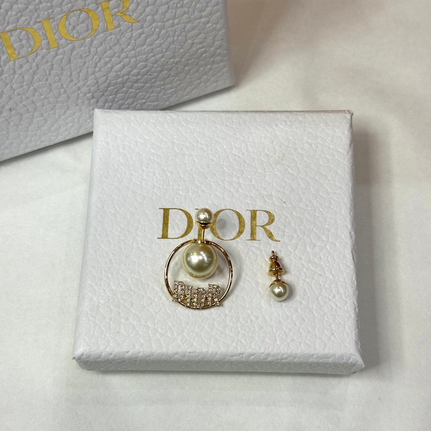 Dior - Boucles d’oreilles perles