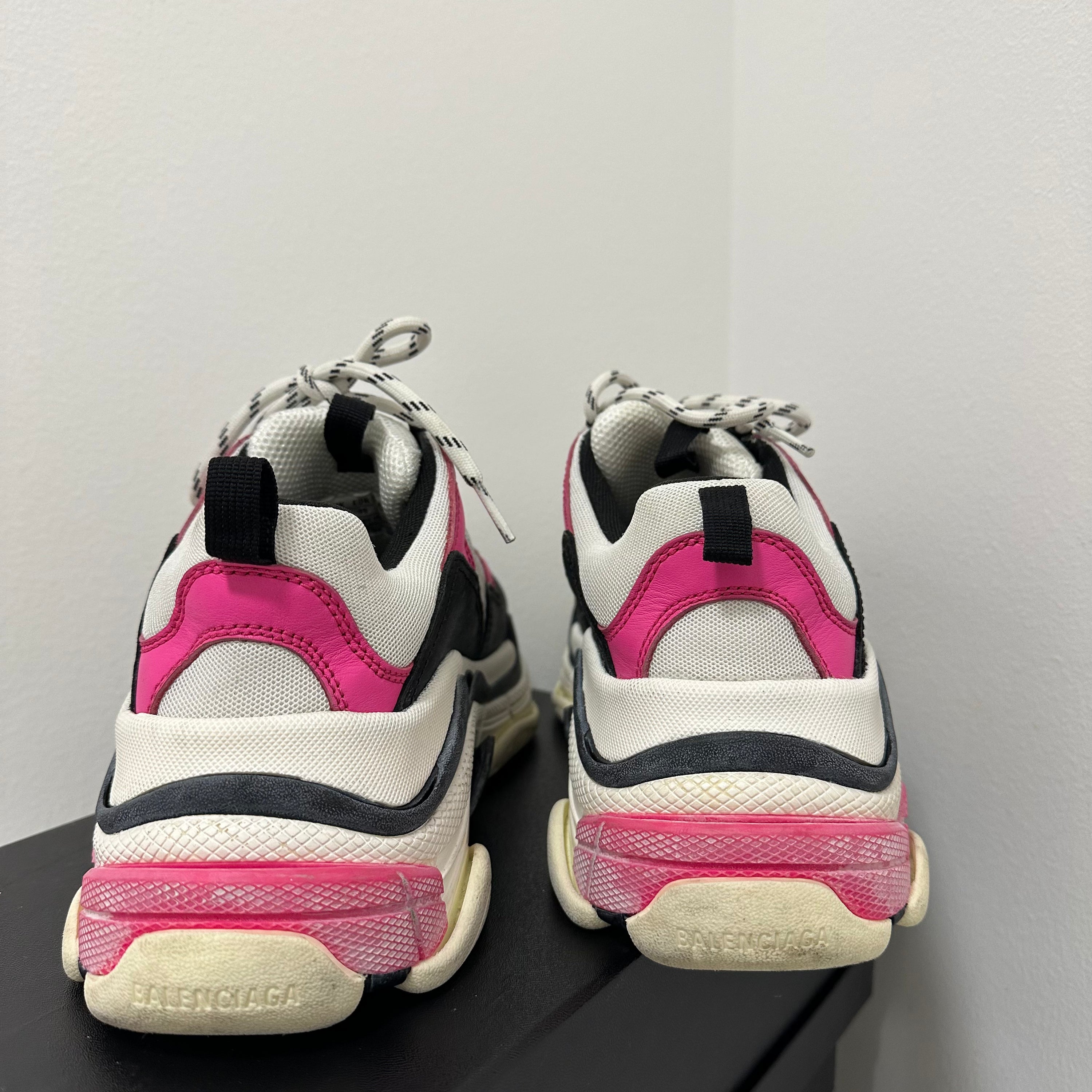 Balenciaga - Triple S 运动鞋