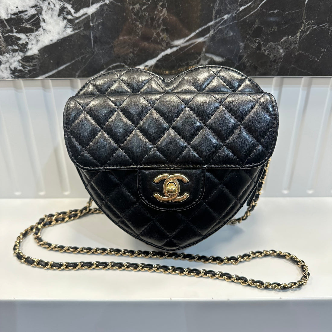 Chanel - Heart bag