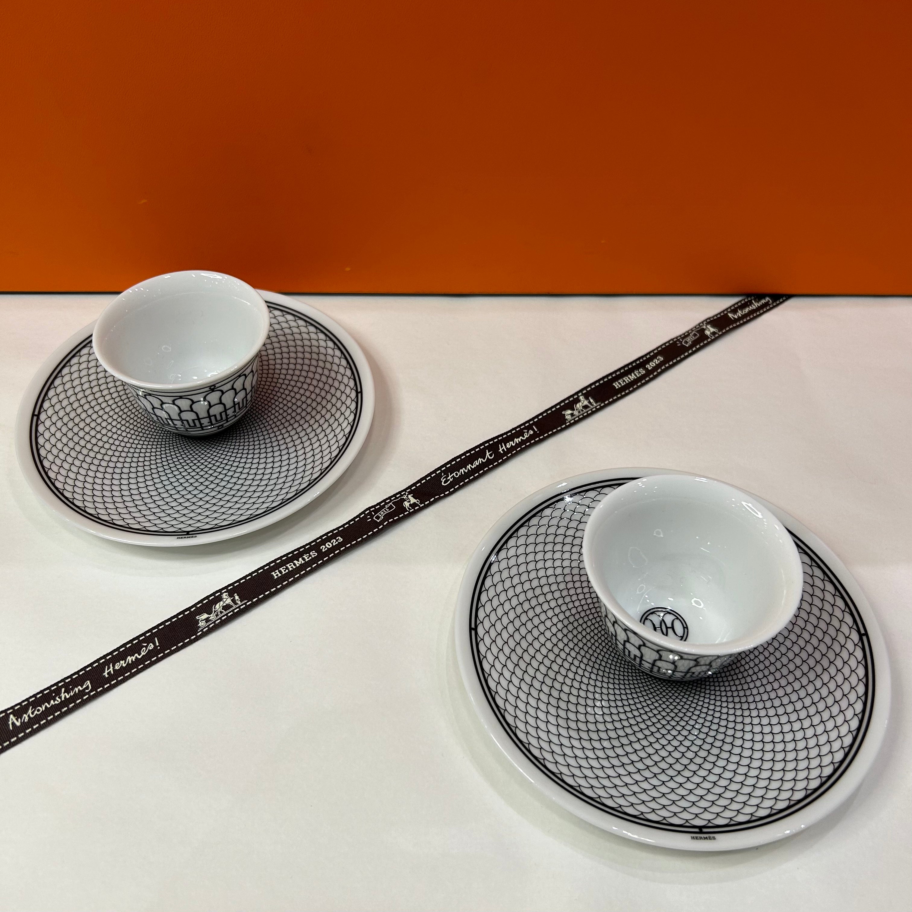 Hermès - H Déco cups and saucers