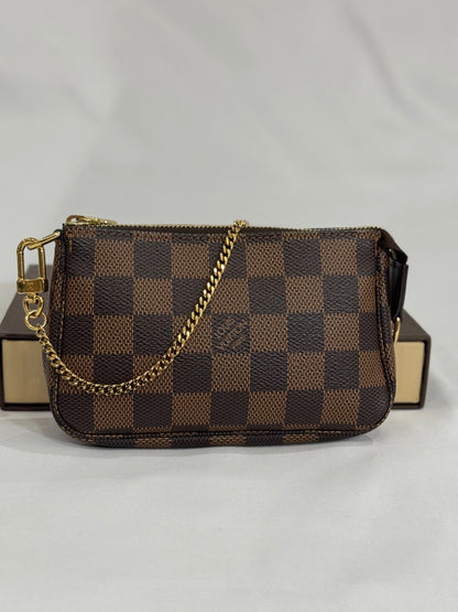 Louis Vuitton - Pochette accessoire mini damier ébène