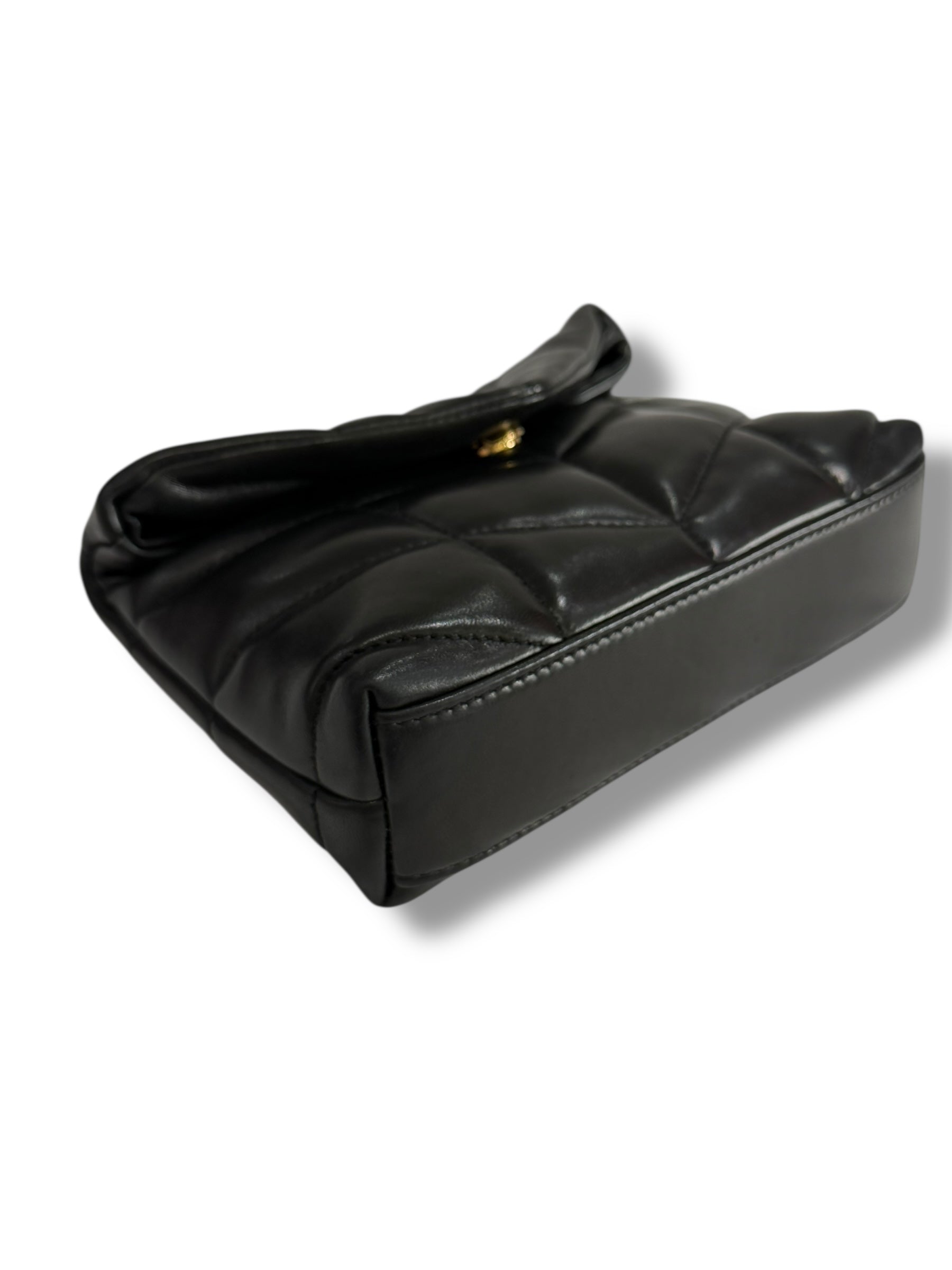 Saint Laurent - Mini clutch Loulou Puffer toy