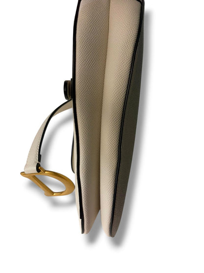 Saddle blanc