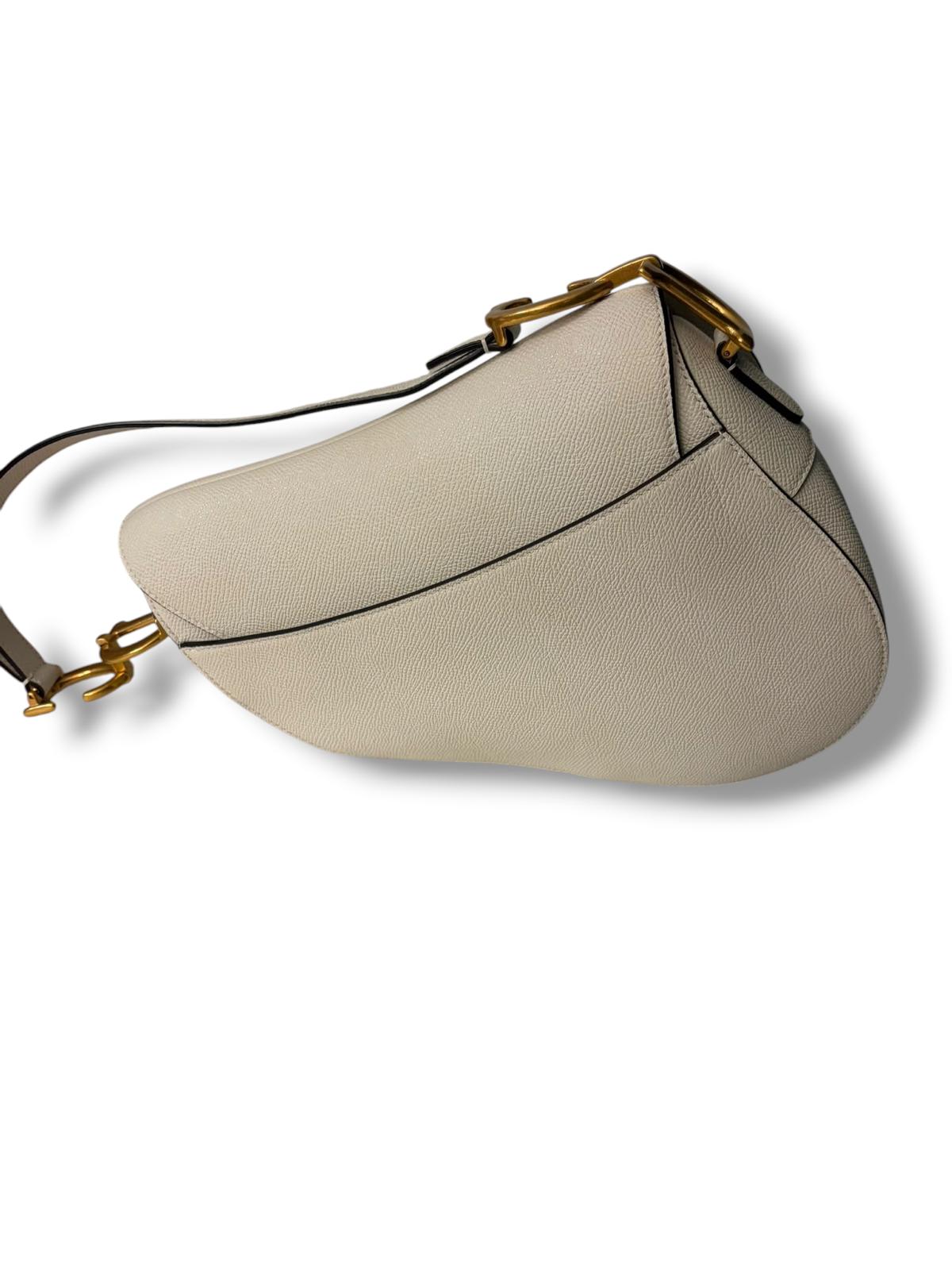 Saddle weiß