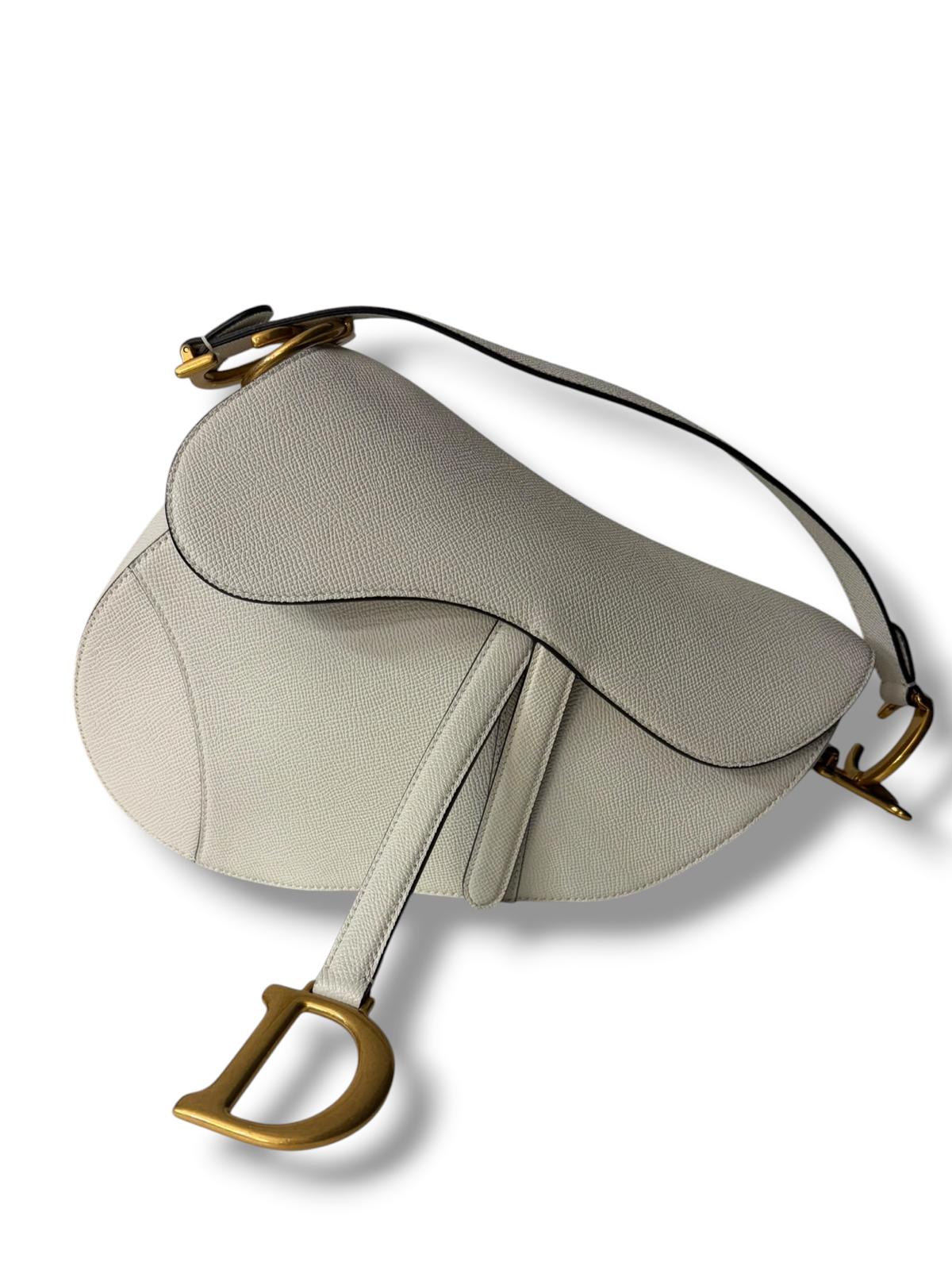 Saddle weiß