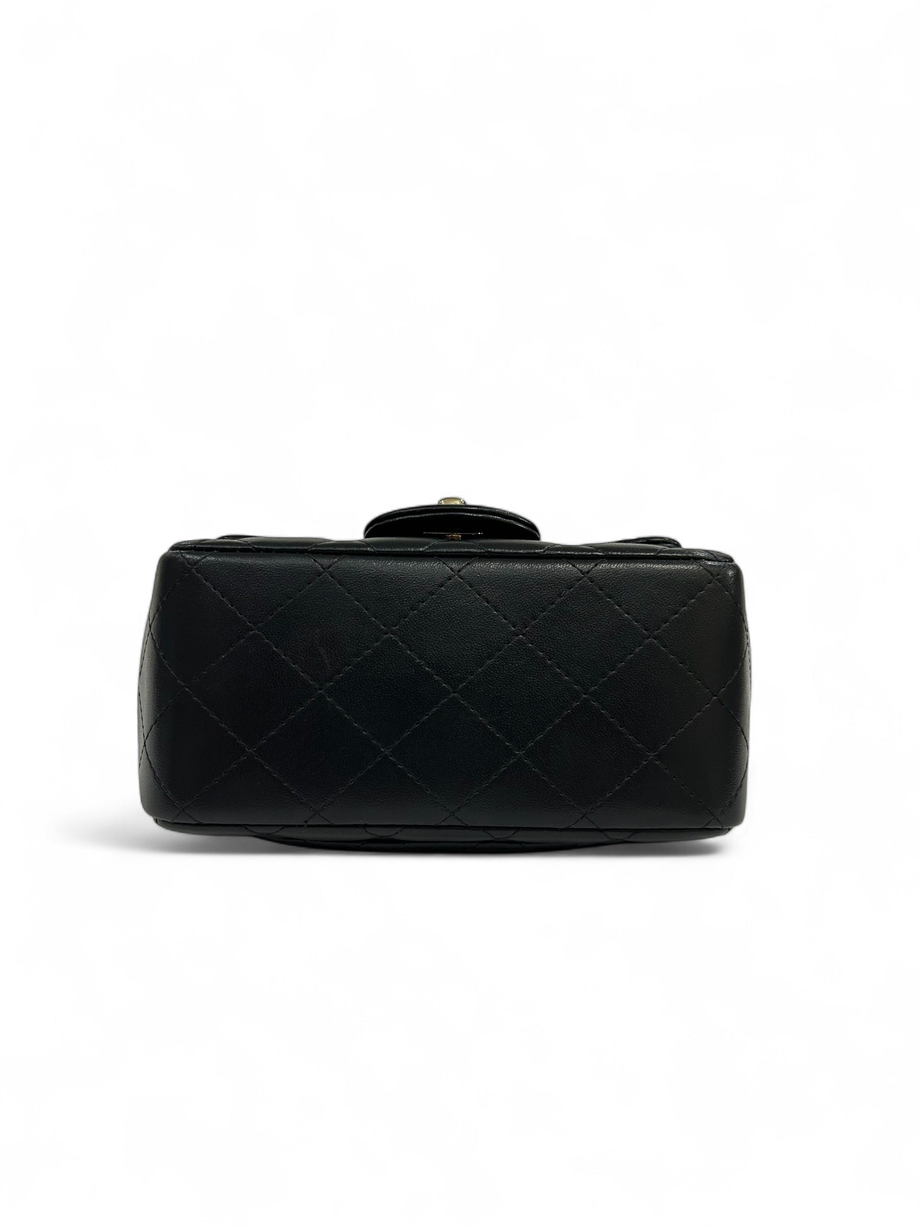 Chanel - Sac classique mini Square