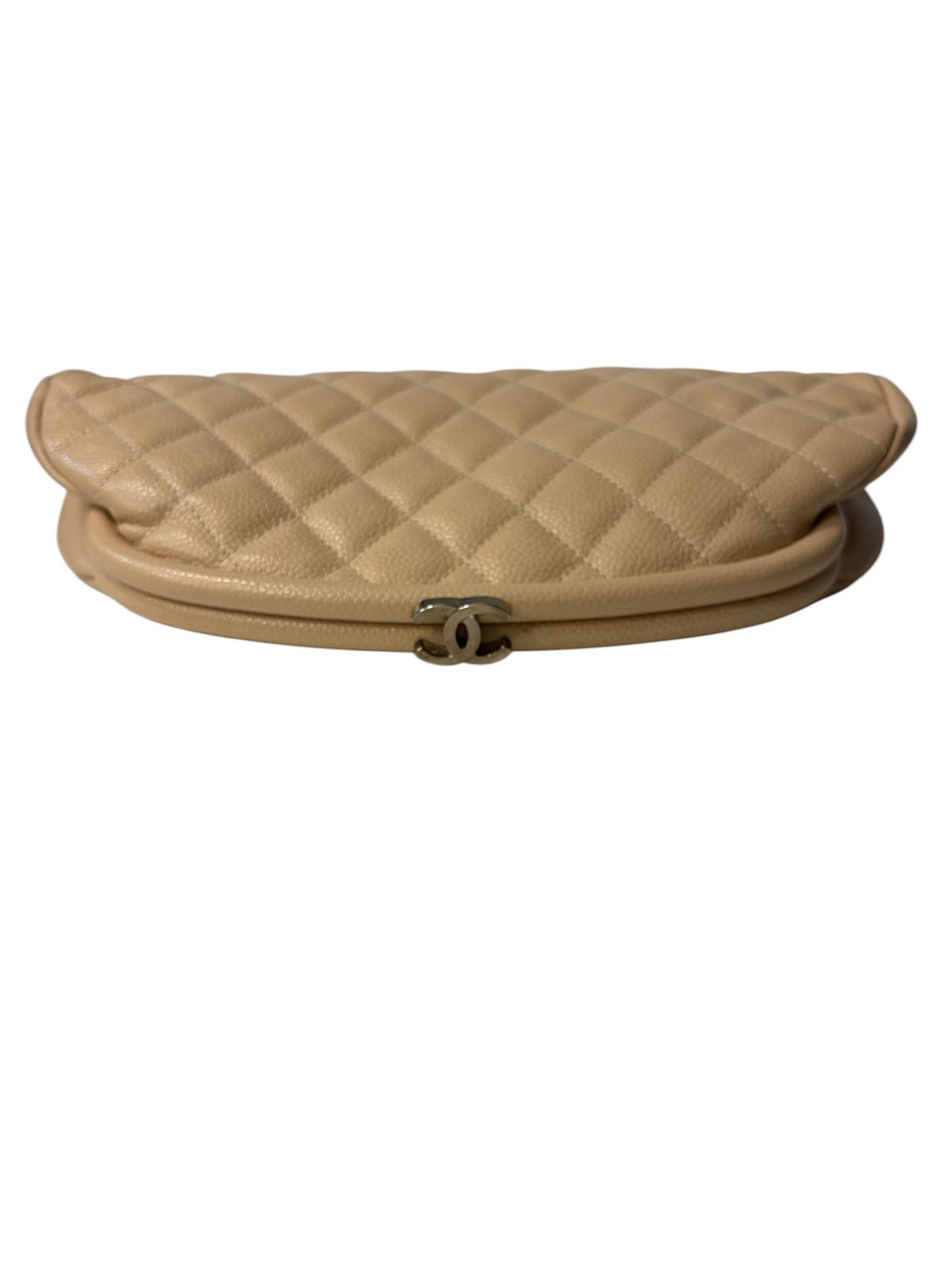 Chanel: Mademoiselle clutch