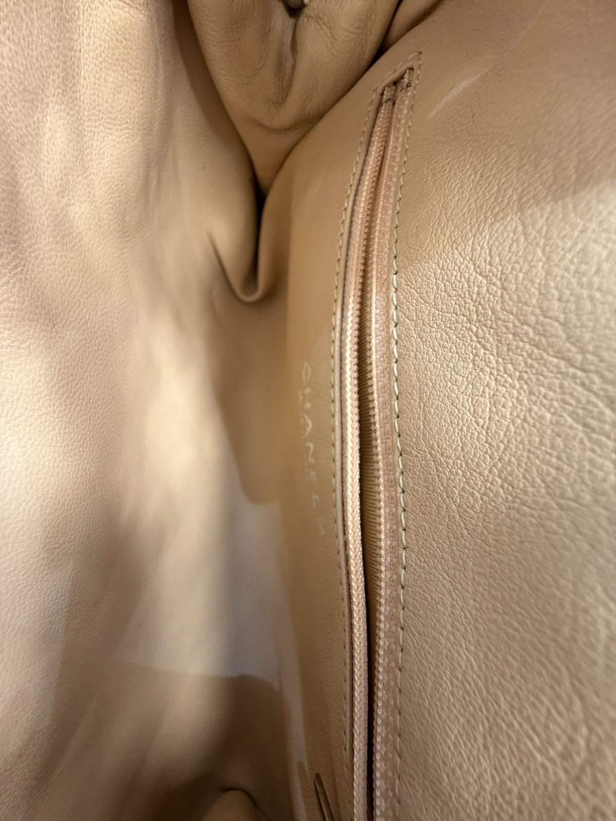 Chanel: Mademoiselle clutch
