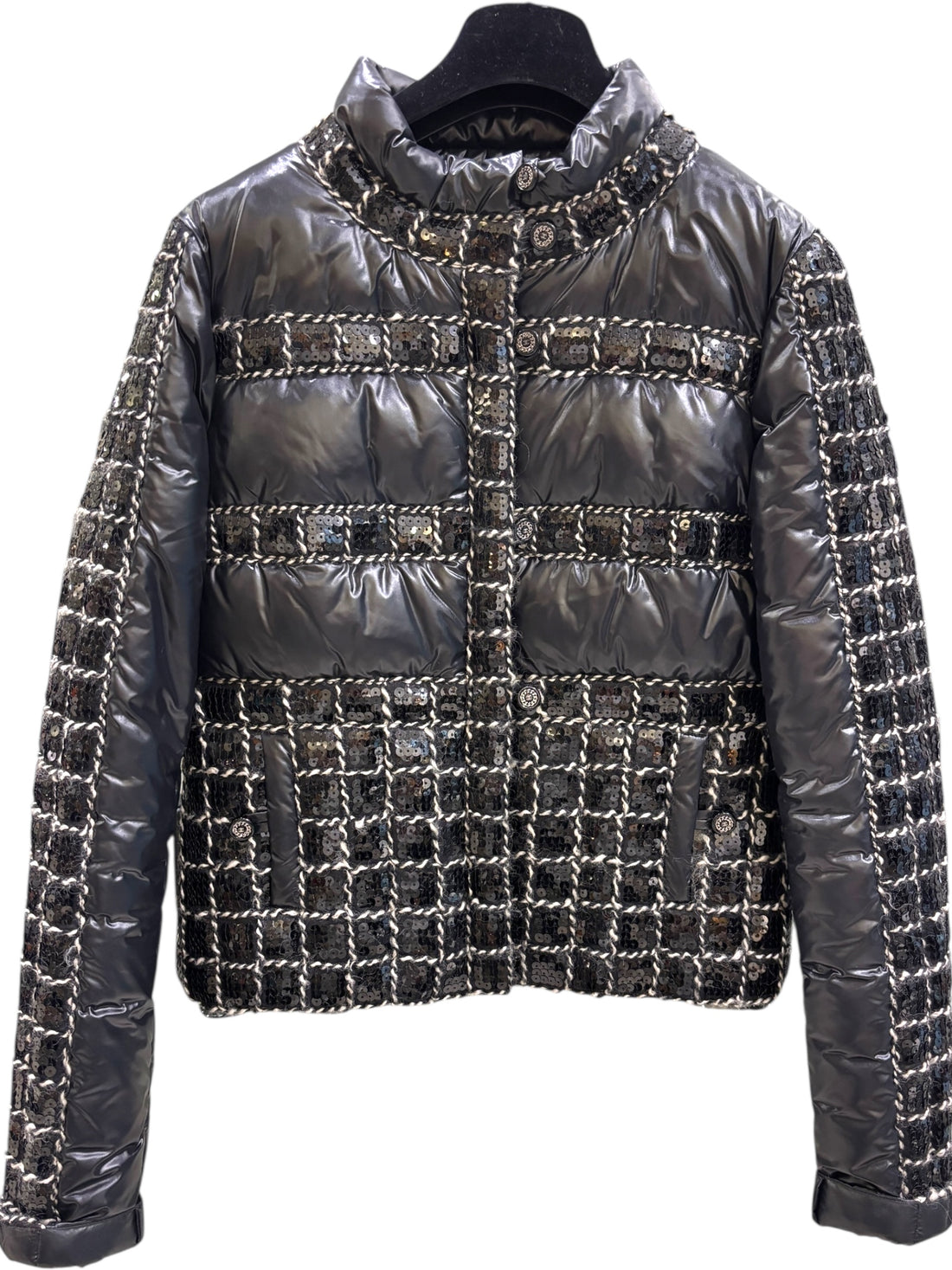 Chanel - Short long-sleeve puffer jacket size 40