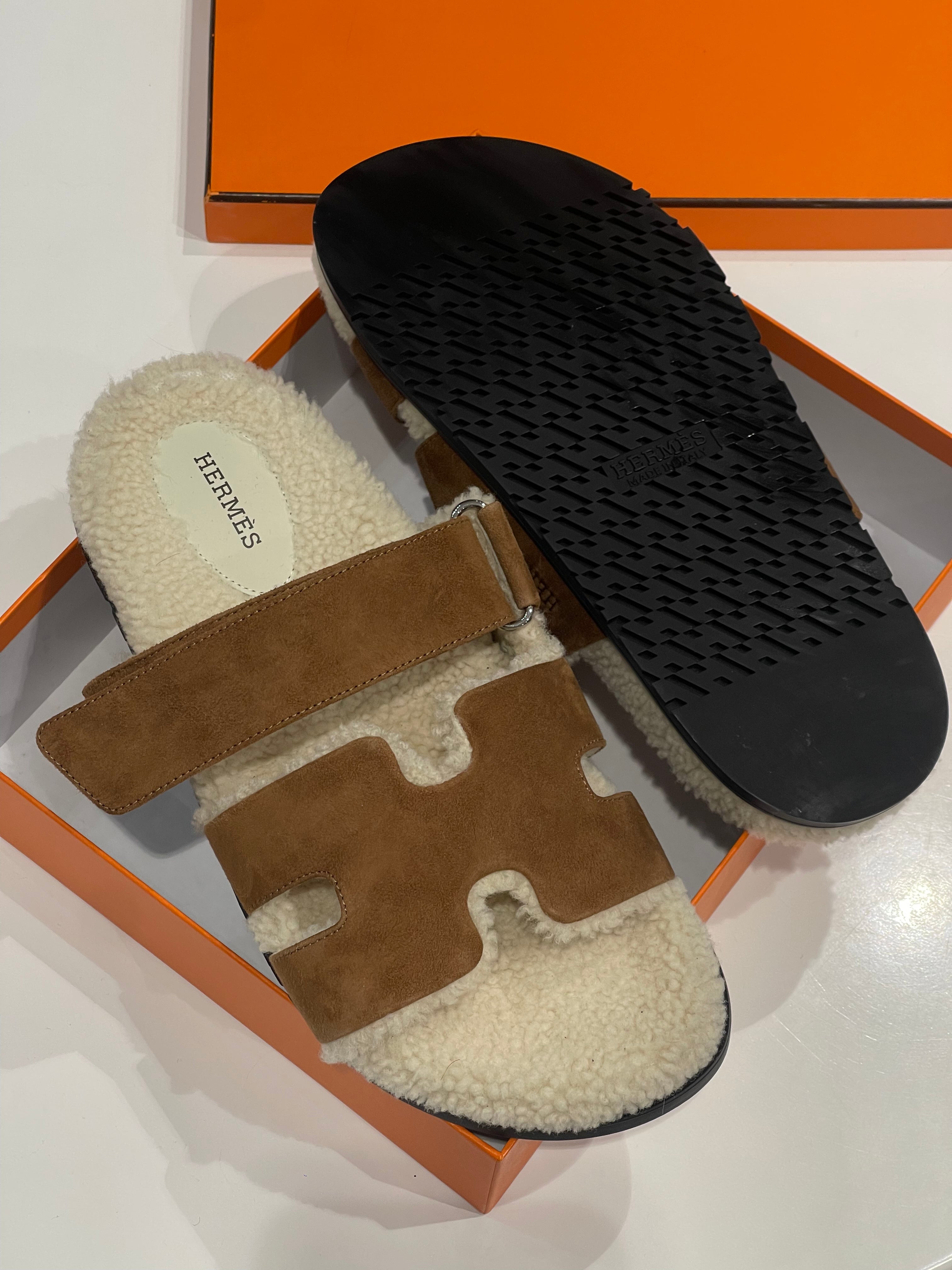 Hermès - Chypre shearling sandals T.41