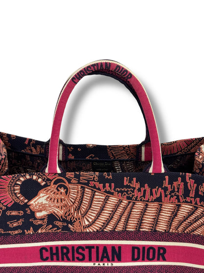Dior - Sac Book Tote édition limitée modèle Large