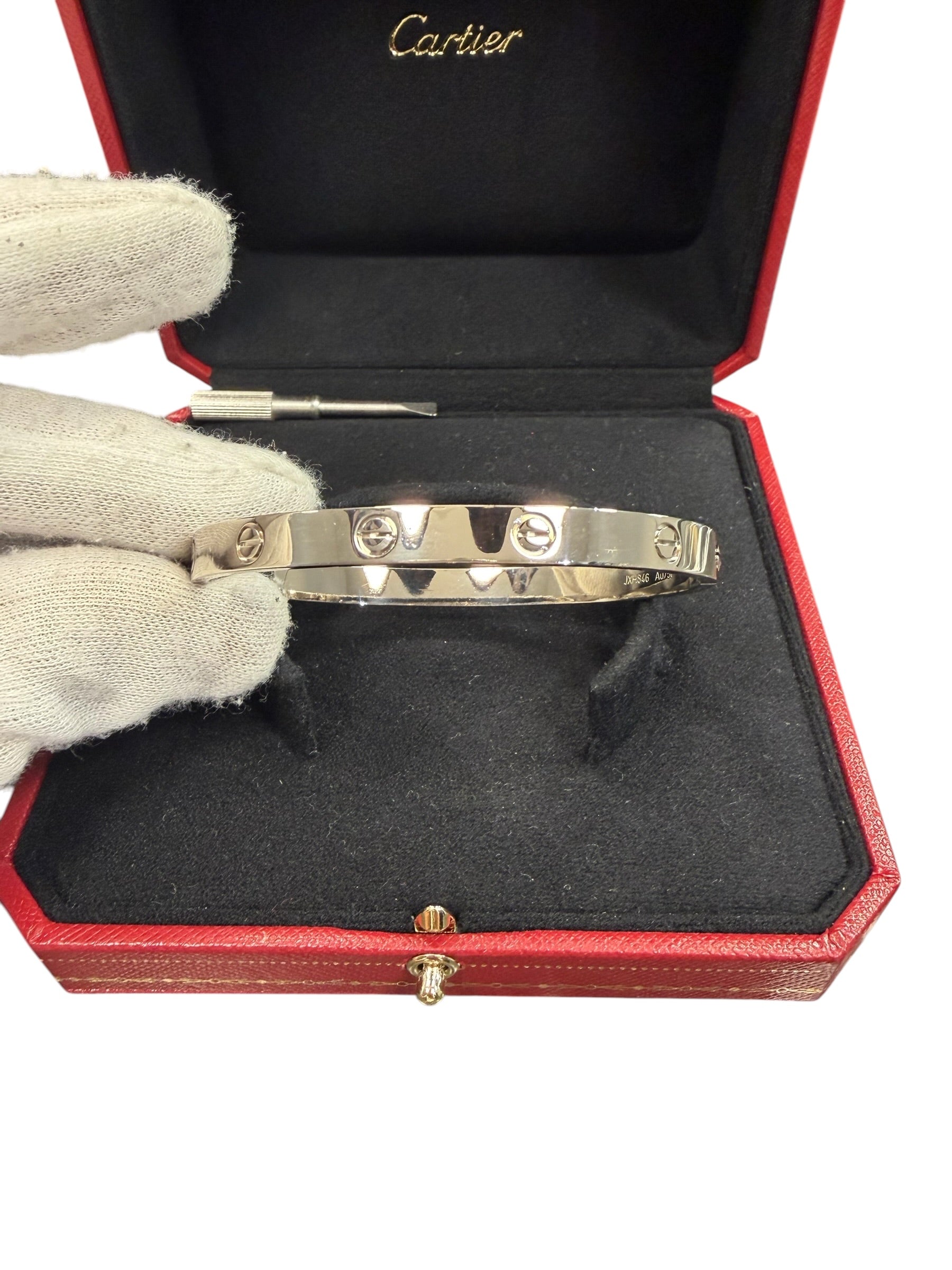 Cartier :  Bracelet Love classique t19