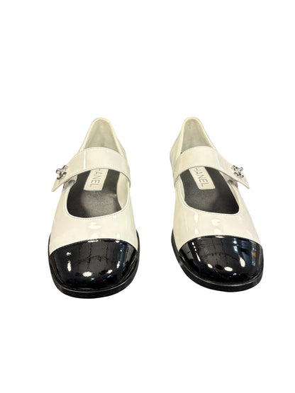 Chanel : Ballerine Mary Jane bicolore vernis T37