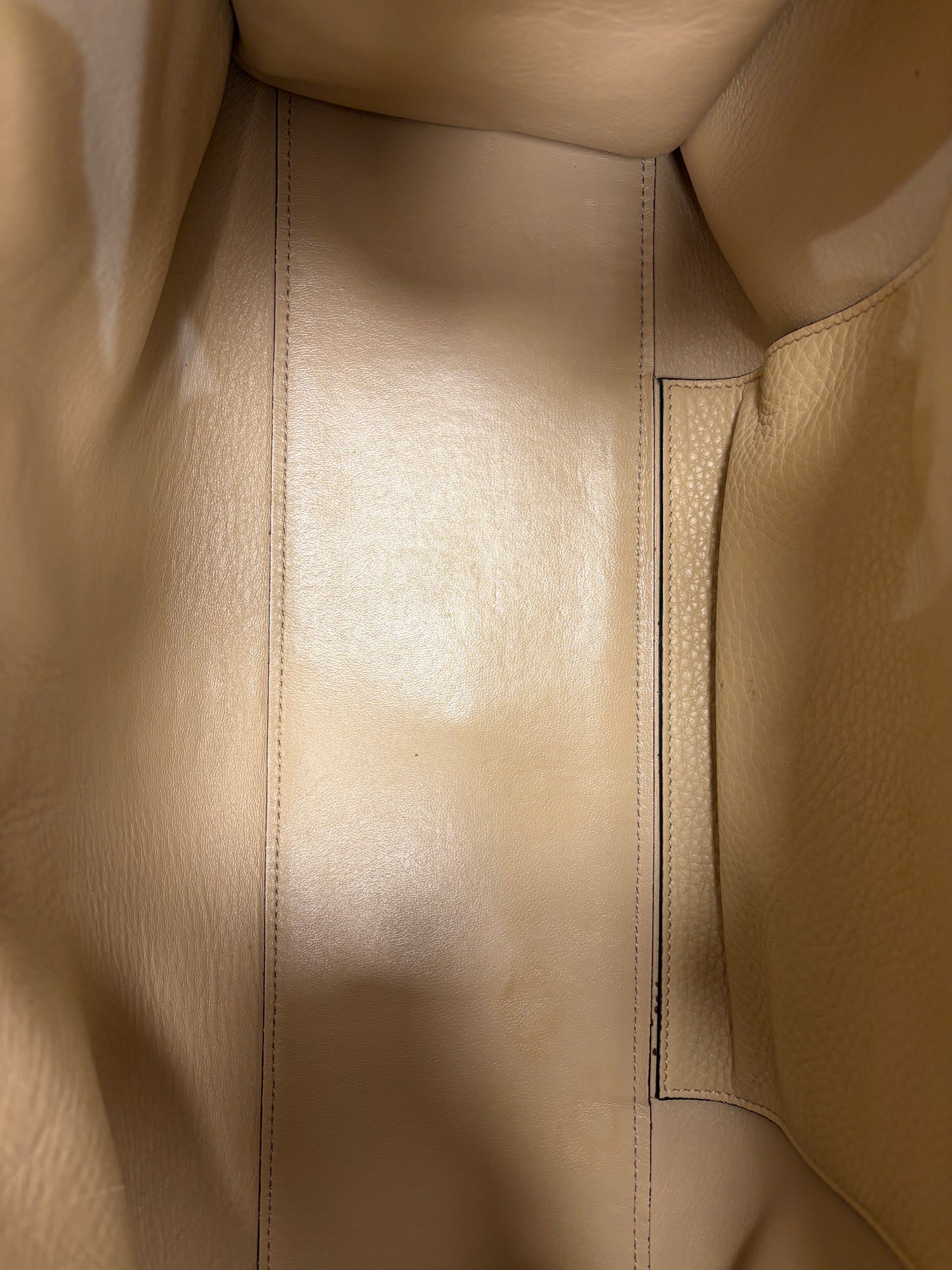 Fendi :Peekaboo X-Lite