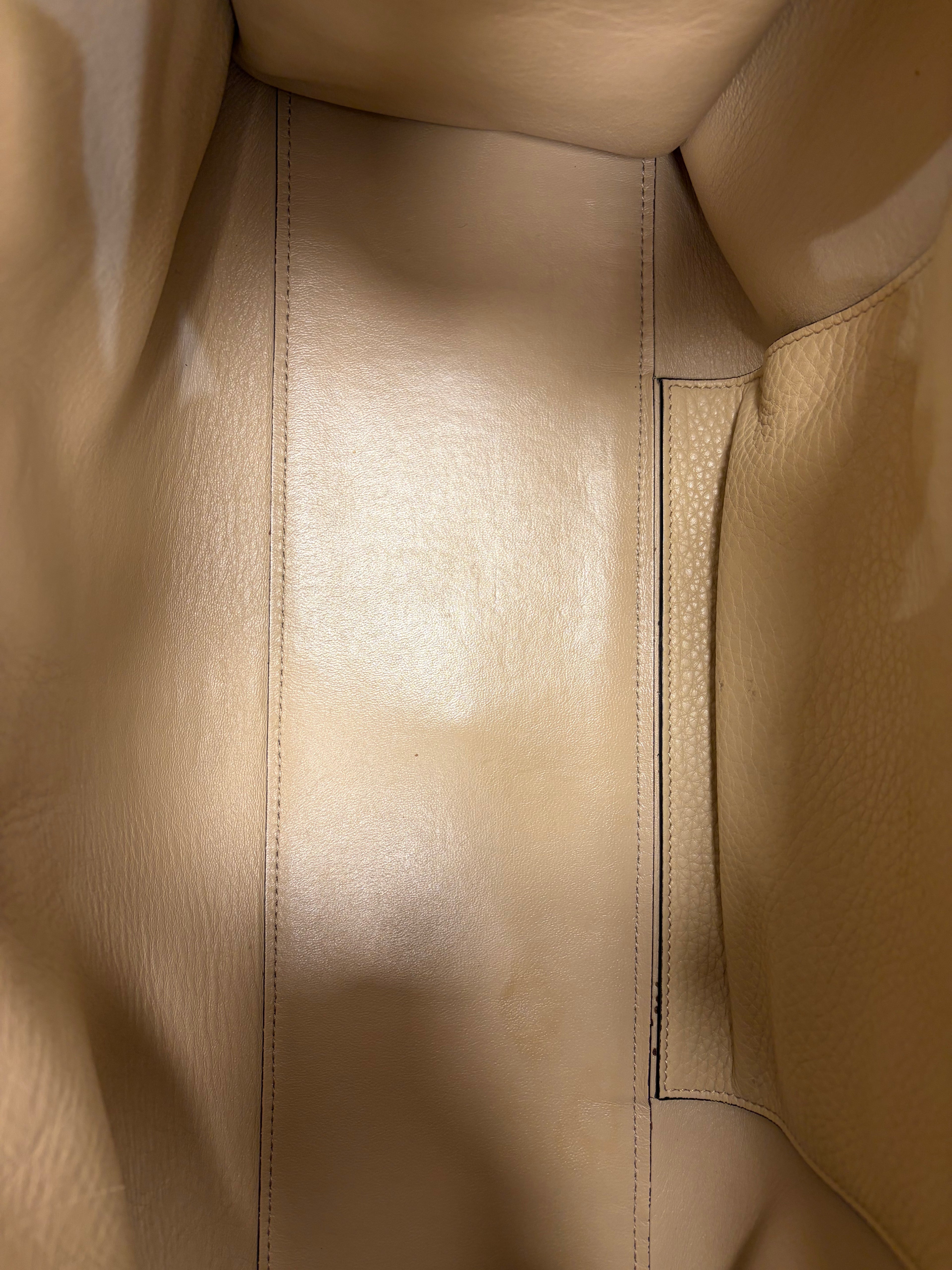 Fendi :Peekaboo X-Lite