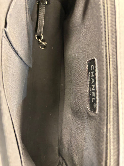 Chanel : sac Boy Large
