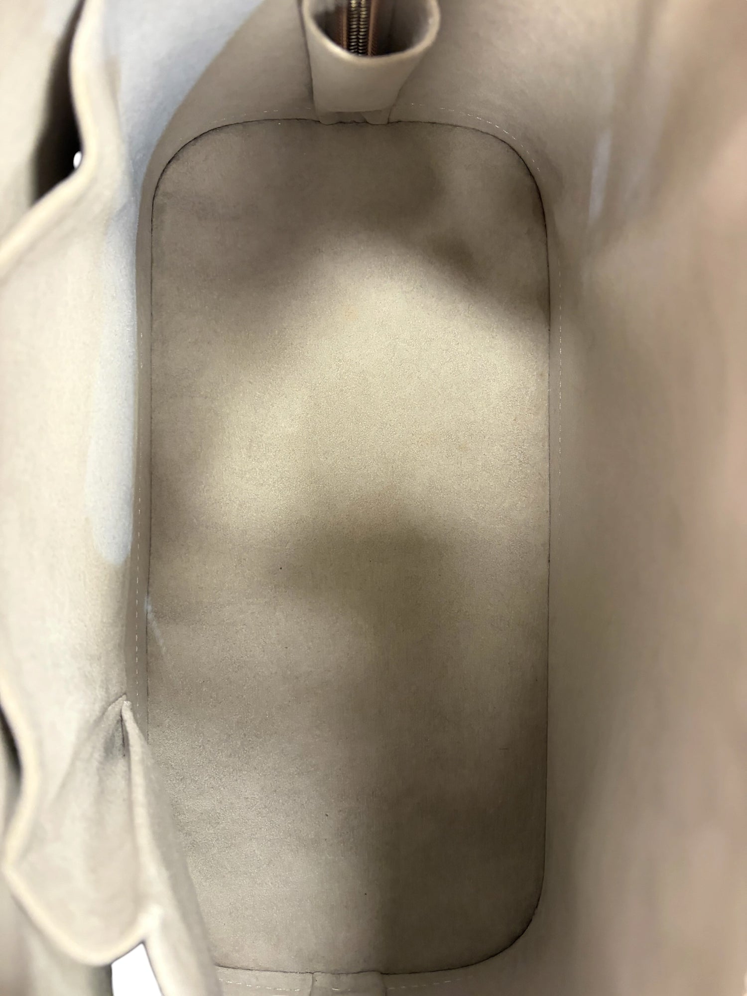 Louis Vuitton : Alma cuir épi gris
