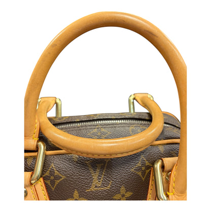 Louis Vuitton: Manhattan Monogram