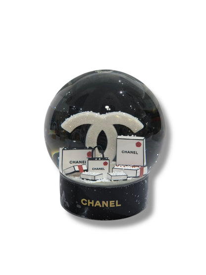 Chanel - Boule à neige CC et Packaging