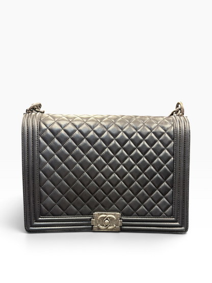 Chanel : Sac Boy noir