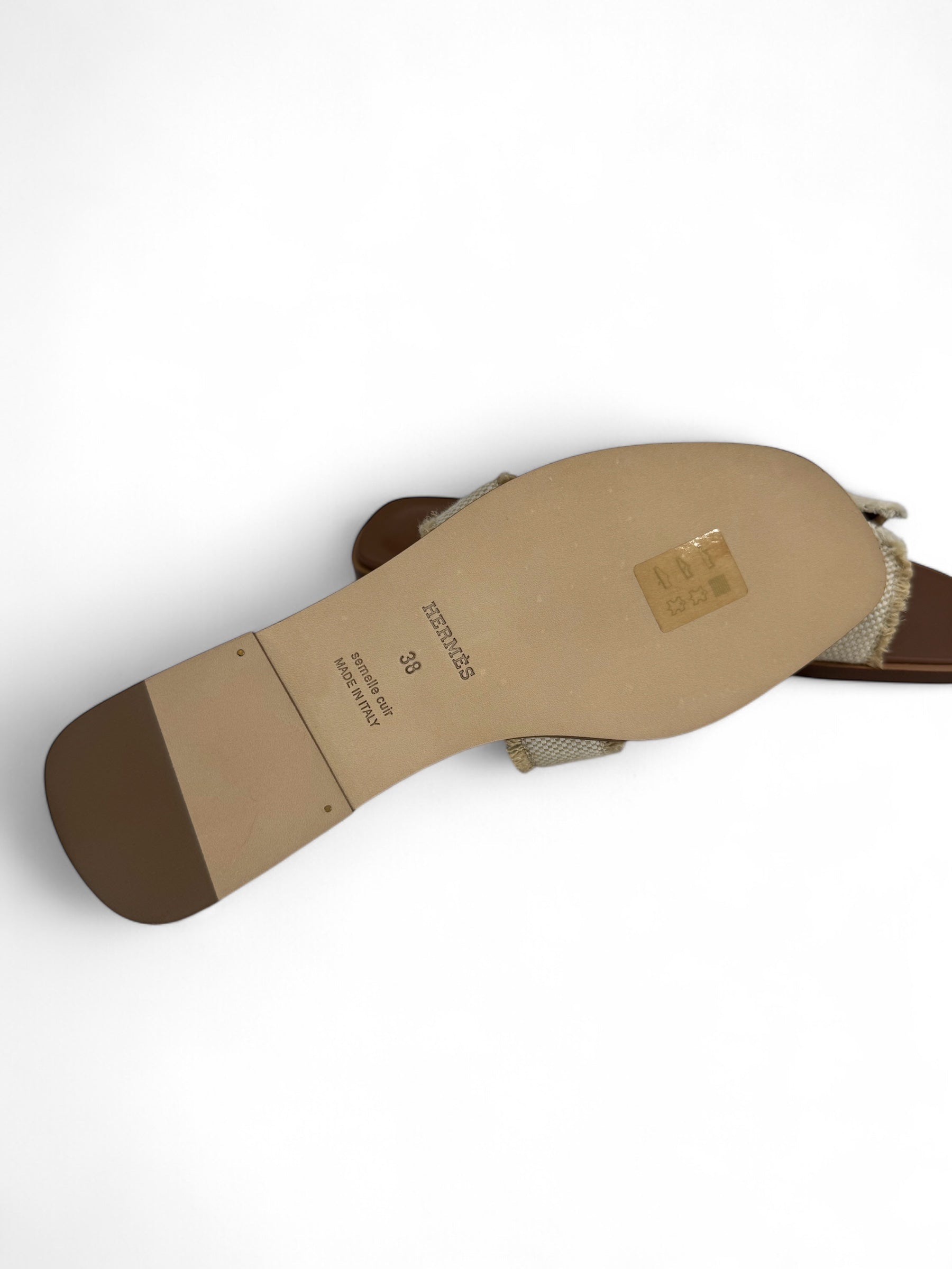 Hermès - Sandales Oran T.38 effrangées