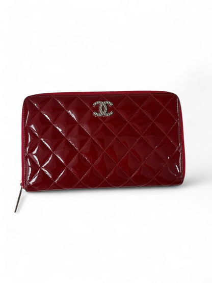 Chanel - Portefeuille long en cuir vernis