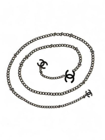 Chanel - Ceinture chaînette avec logos Chanel