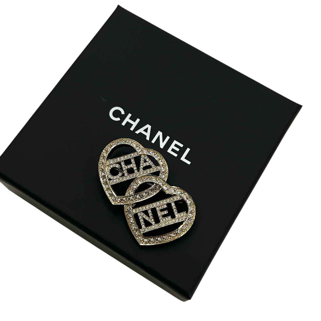 Chanel - Broche cœurs