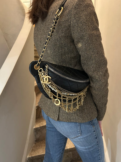 Chanel - Banane All About Chains