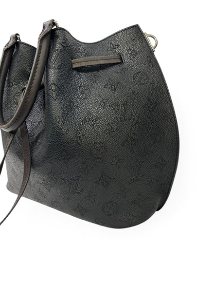 Louis Vuitton - Girolata-Tasche aus Mahina-Leder
