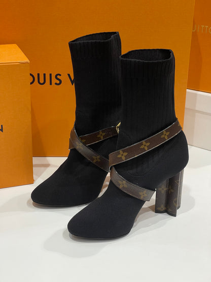 Louis Vuitton - T40 sock ankle boots
